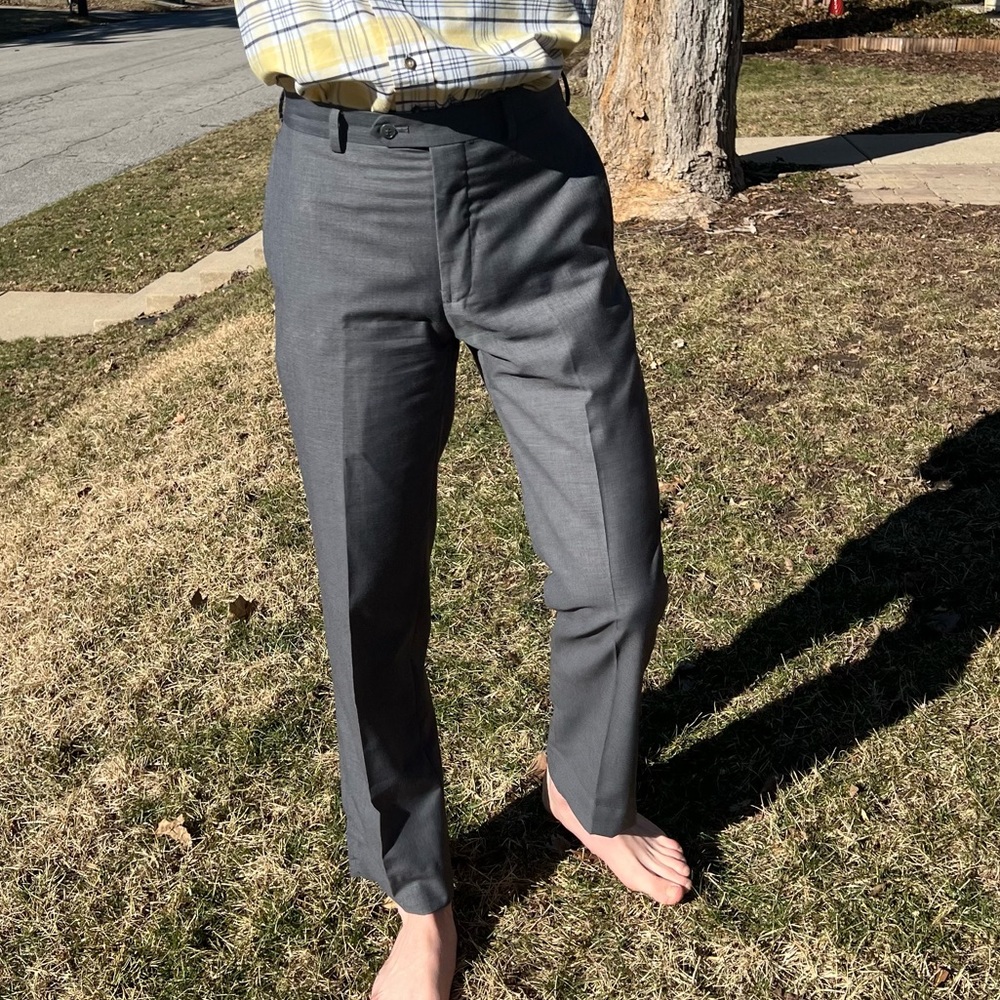 - Pronto Uomo Gray Flat Front Dress Slacks! EUC!